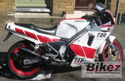1988 Yamaha TZR 250 photo